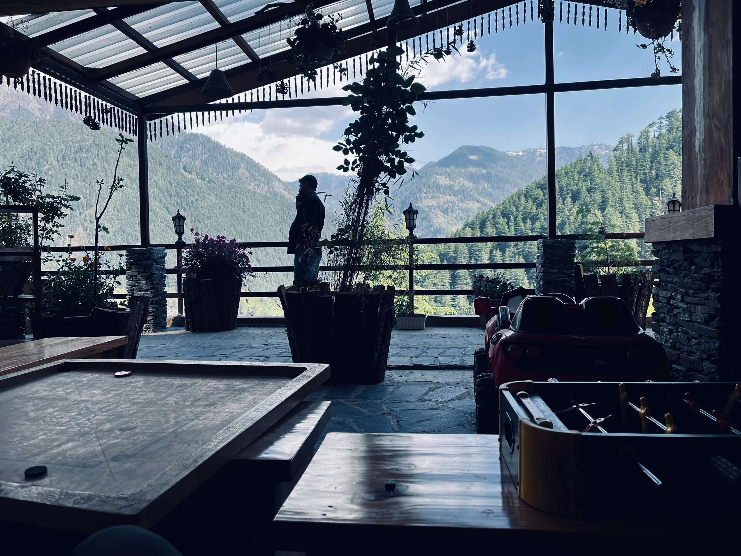 The mountainside cafe