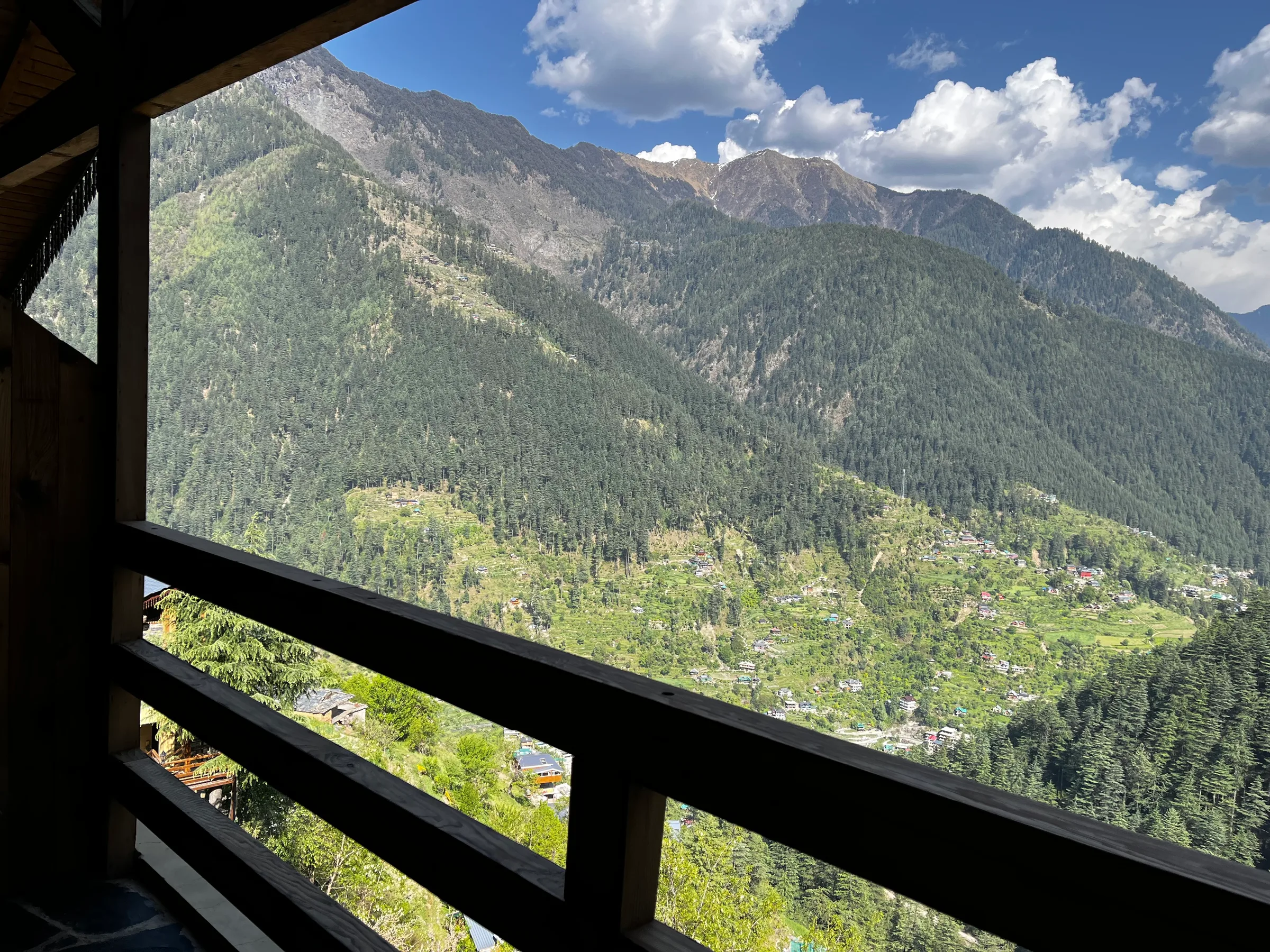 Premium room V — Himalayan Chalets Jibhi